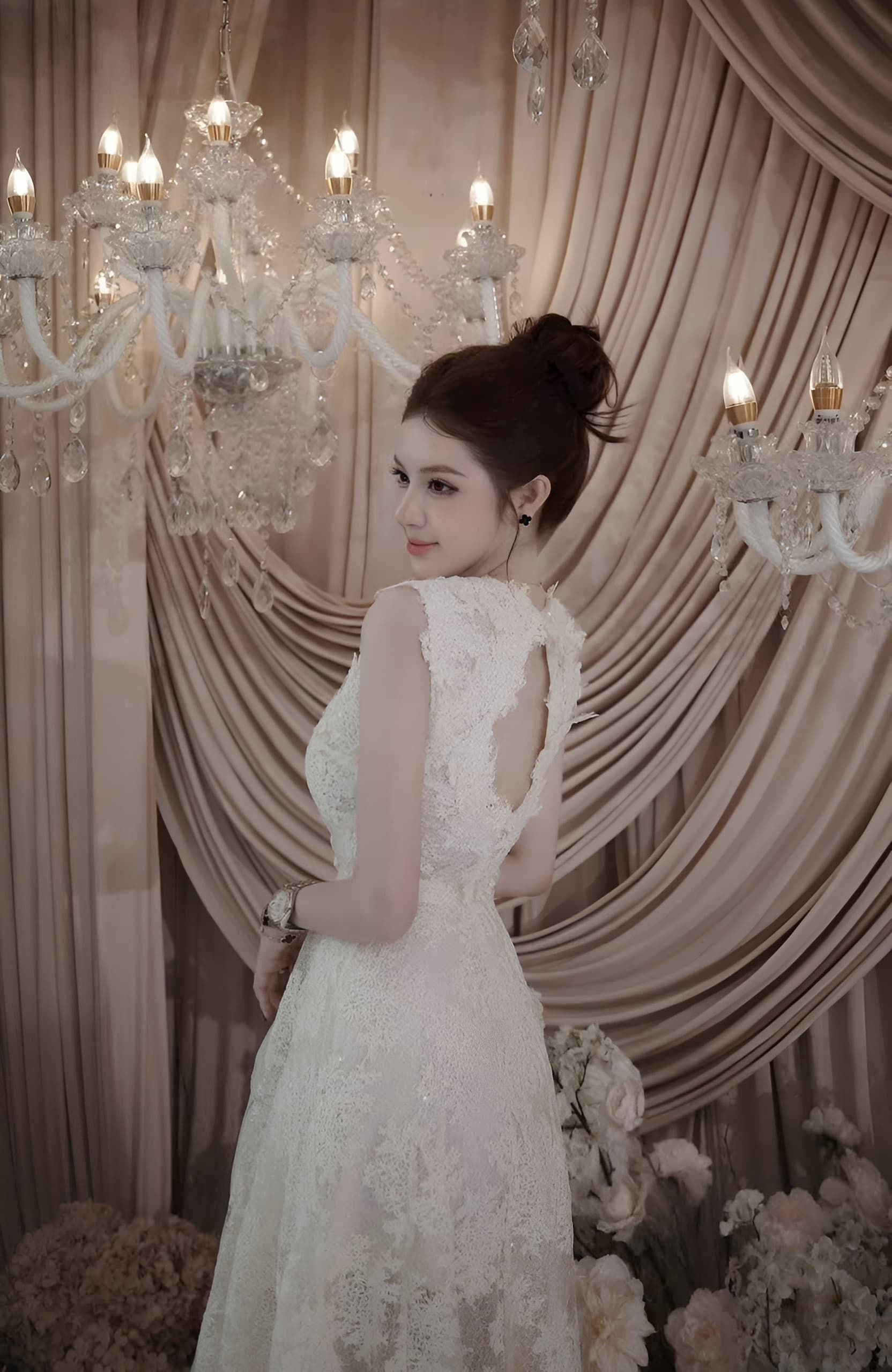 Đầm Ren Dạ Tiệc Cắt Lưng Hoàng Gia - Victoria Dress